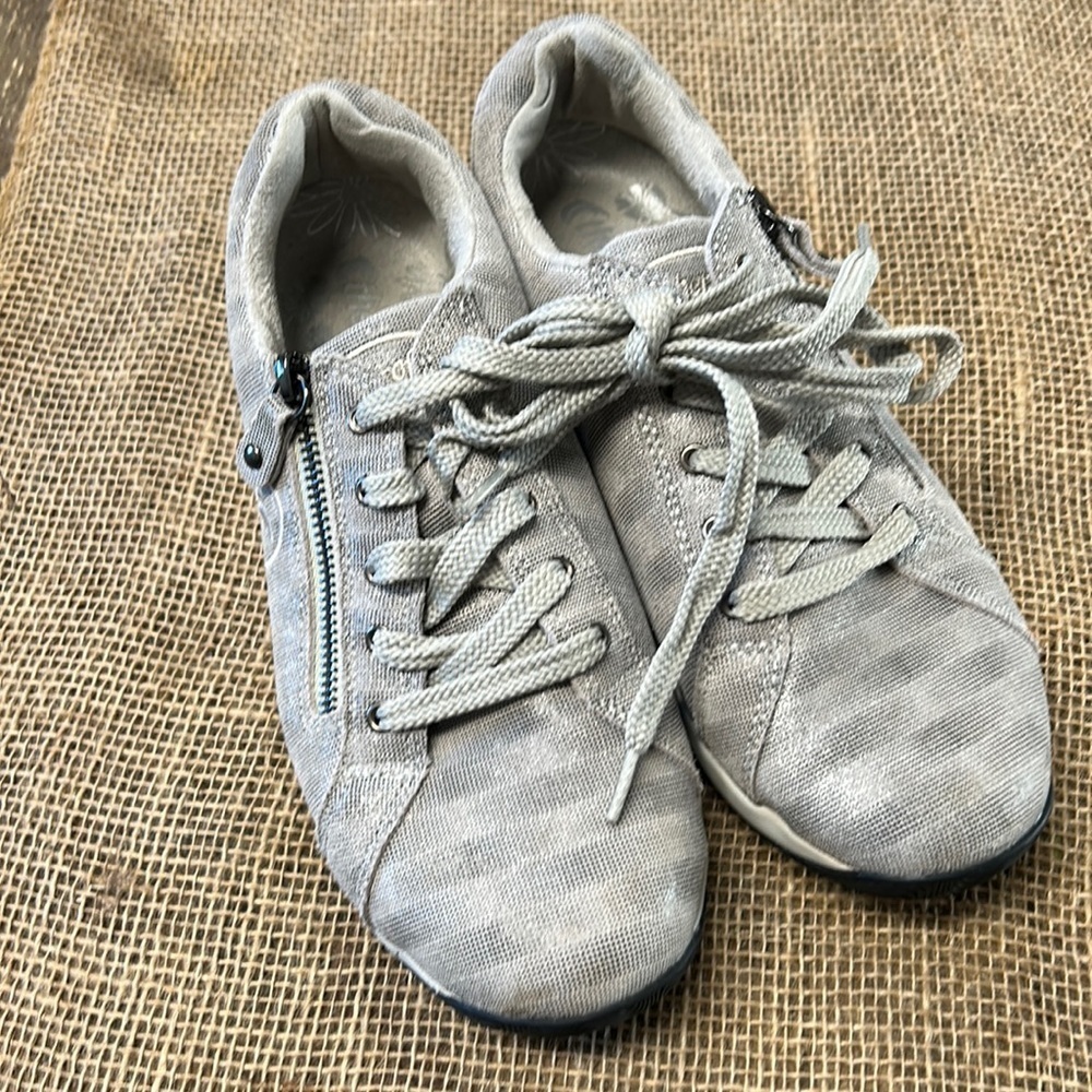 Therafit Francesca Women's Size 8.5 to 9 Gray Zip Walking Shoes